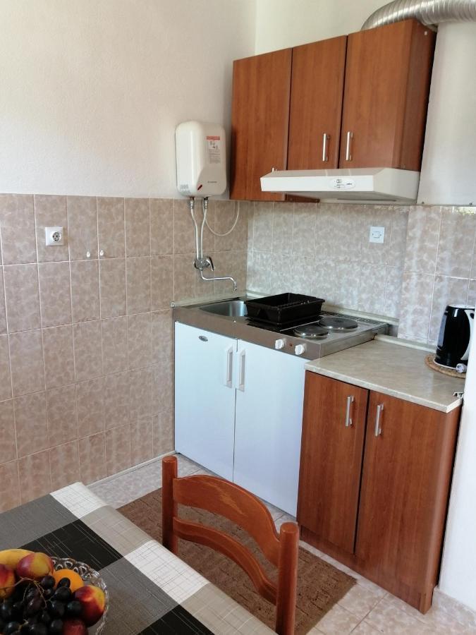 Lovely Apartment With Big Terrace In Budva Exterior foto